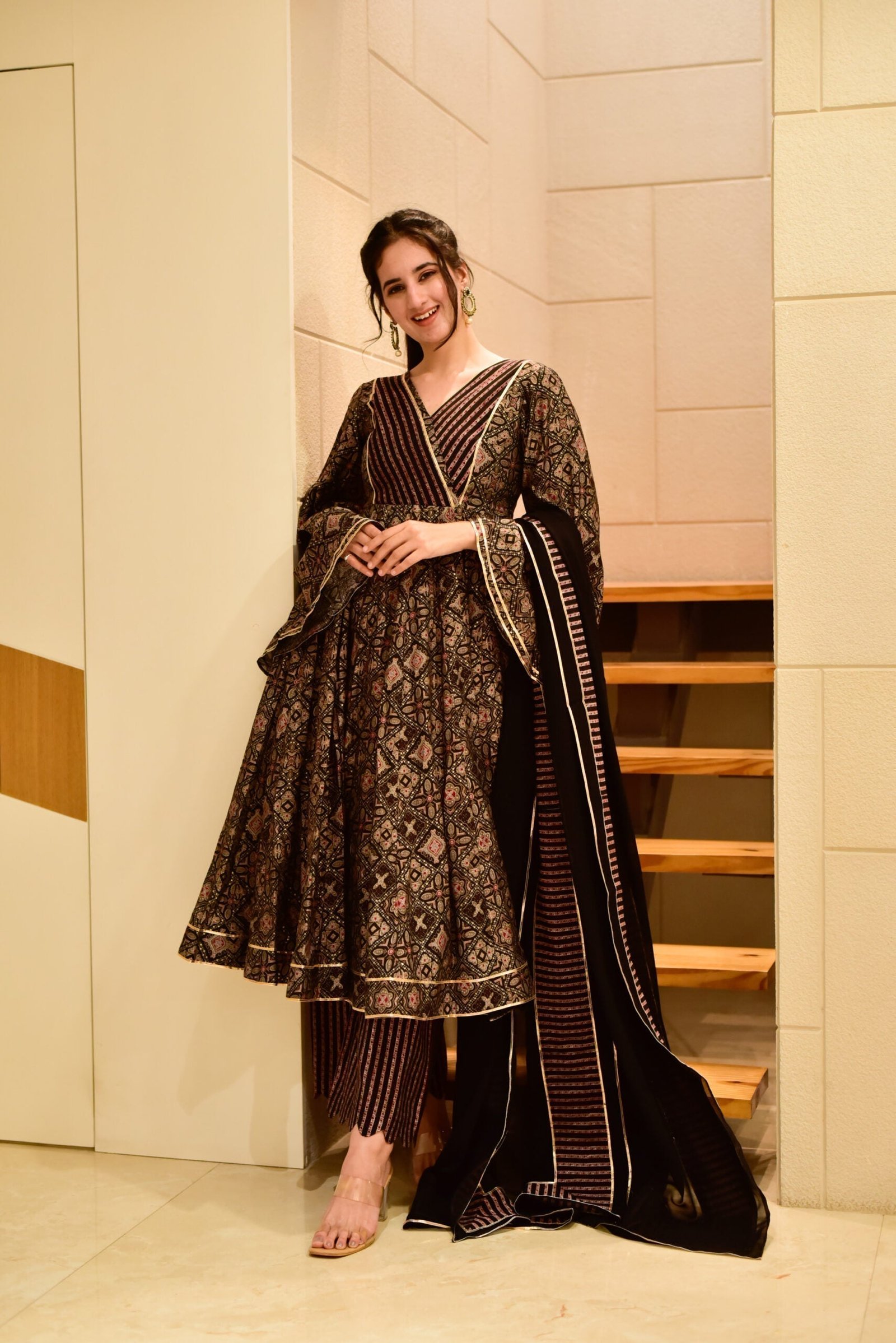 gurleen muslin black suit set - Image 4